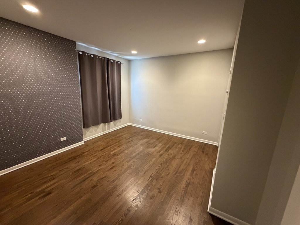 6135 N Broadway Street - Photo 8