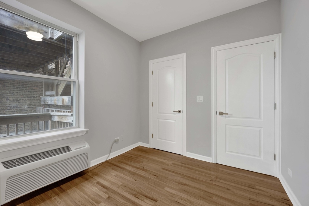 2456 N Hamlin Avenue - Photo 13