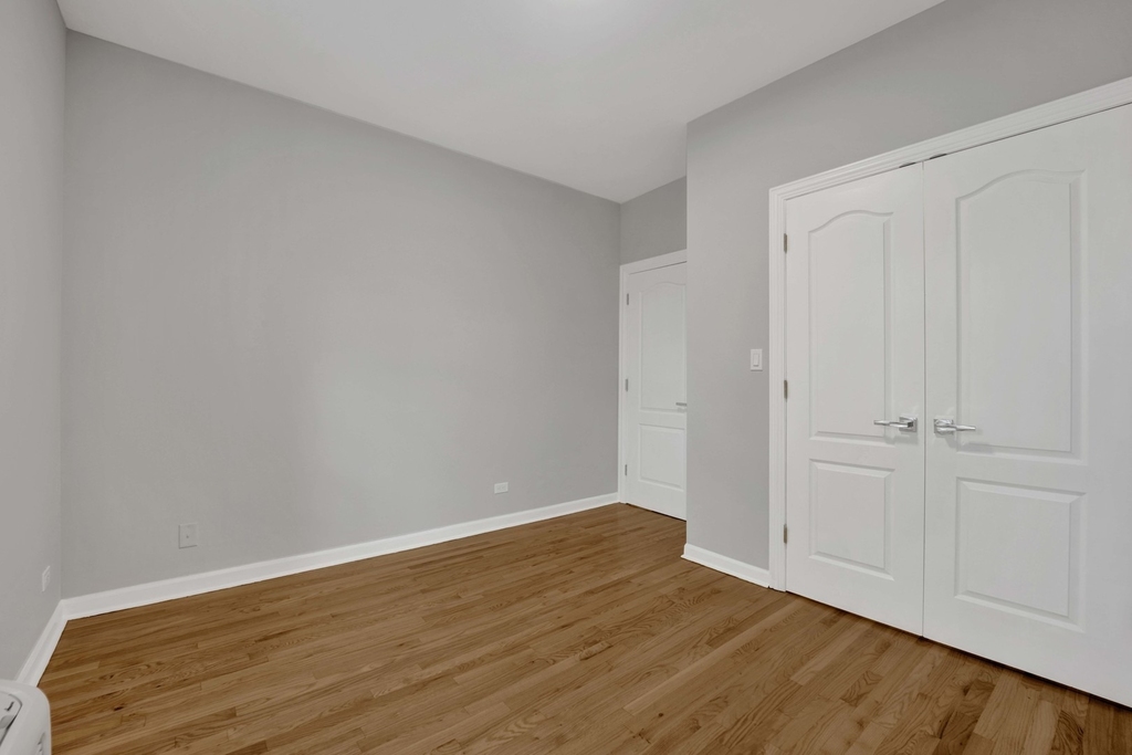 2456 N Hamlin Avenue - Photo 18
