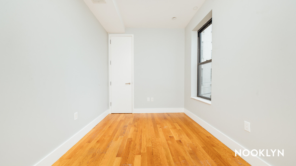 1100 Dekalb Avenue - Photo 5