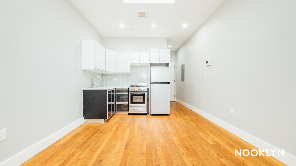 1100 Dekalb Avenue - Photo 12