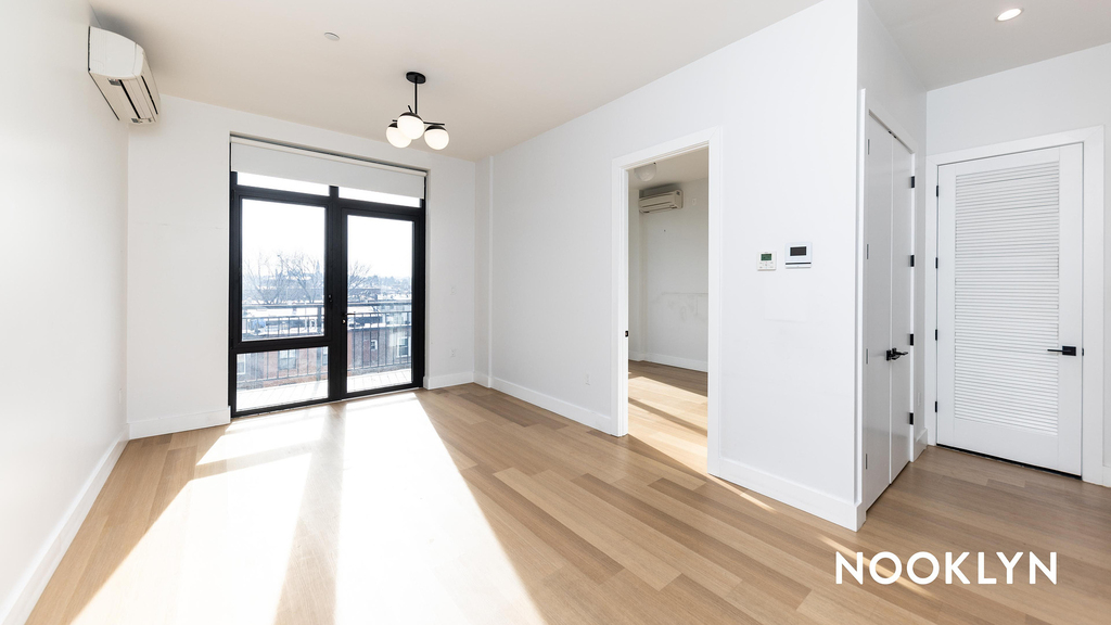 420 Gates Avenue - Photo 0