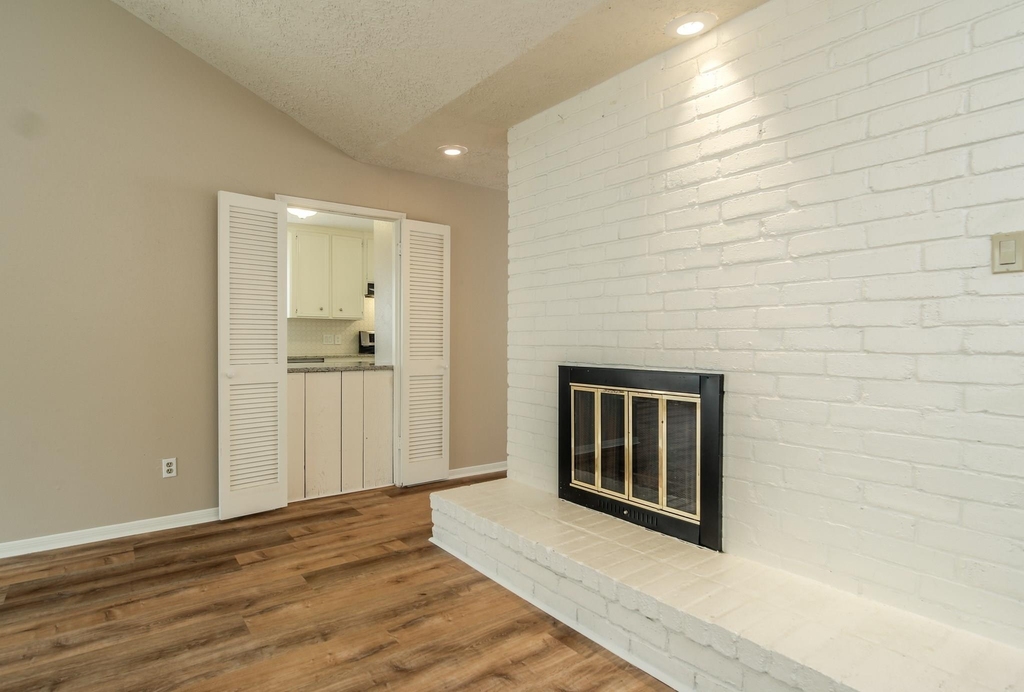 12002 Rocky Knoll Drive - Photo 11