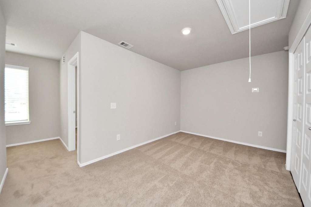 21235 Memorial Vista Drive - Photo 10