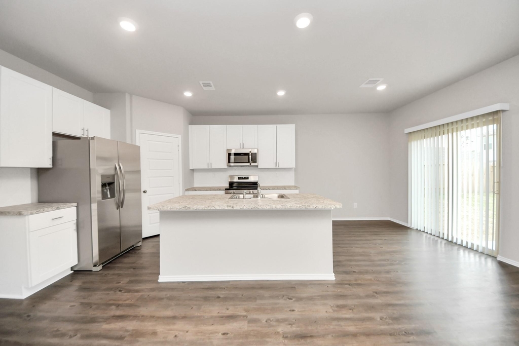 21235 Memorial Vista Drive - Photo 5