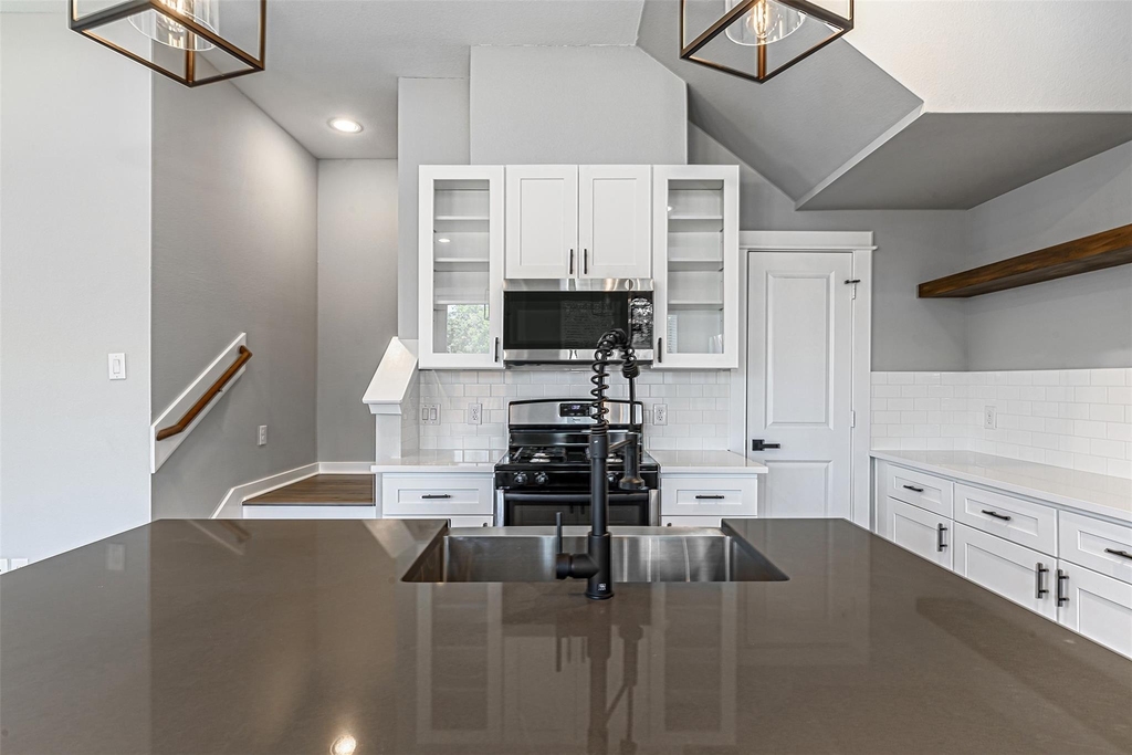 8475 Berry Brush Lane - Photo 9