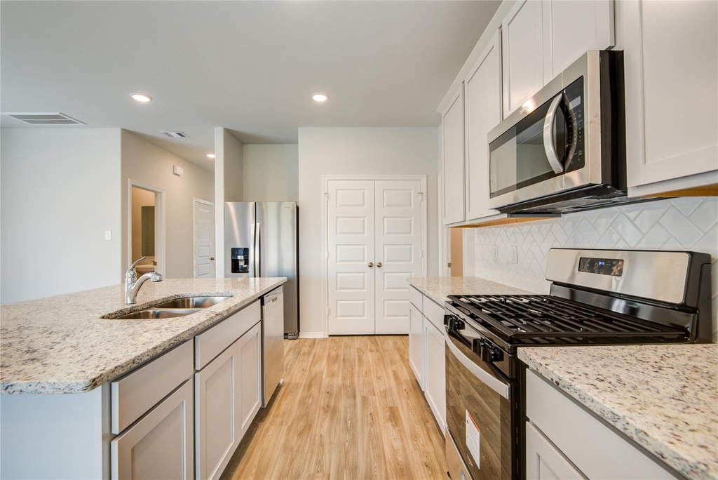 5722 Fresh View Court - Photo 6
