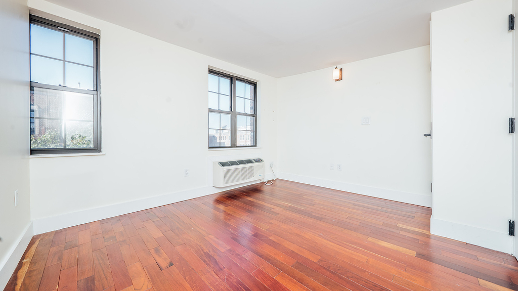 1436 Dekalb Avenue - Photo 6