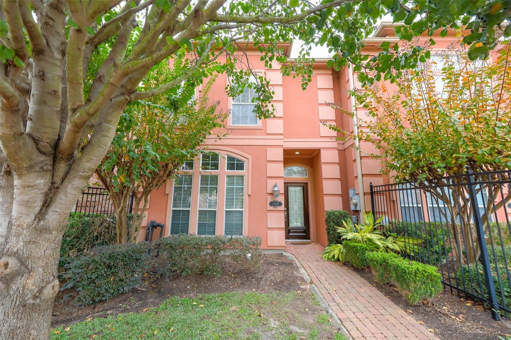 13647 Brookbluff Lane - Photo 3