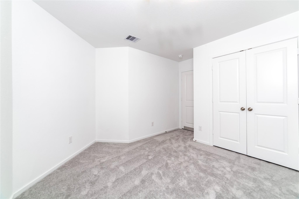 1634 Blue Cypress Drive - Photo 16