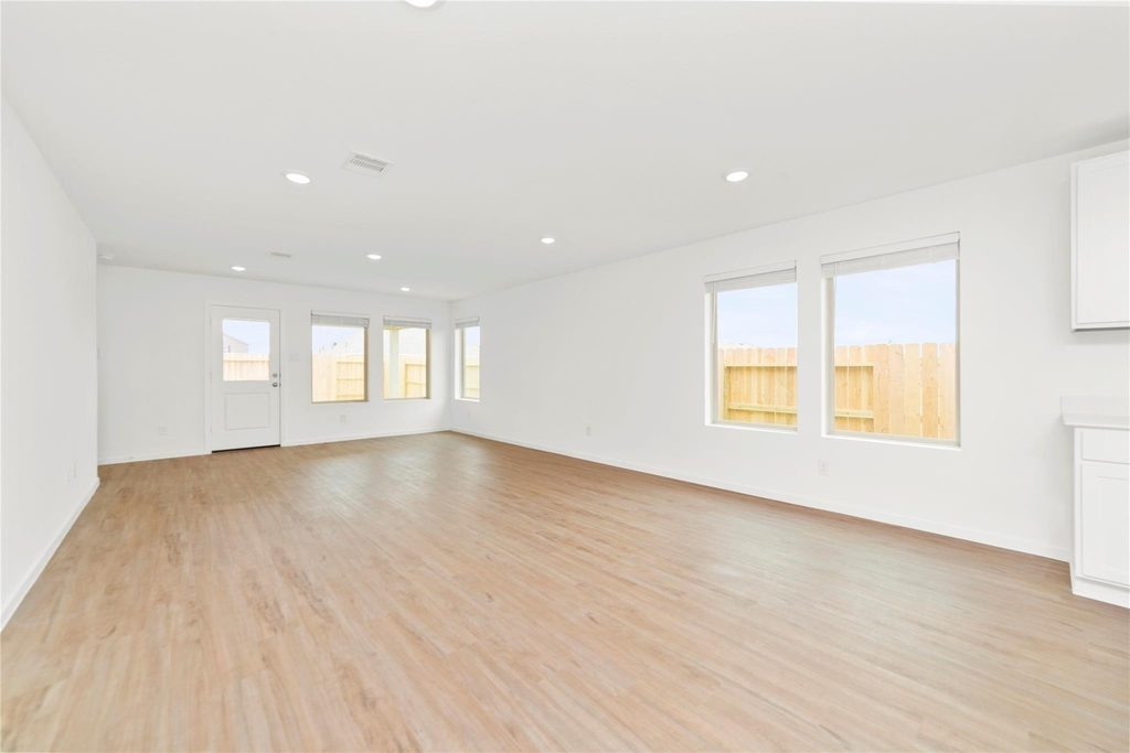 1634 Blue Cypress Drive - Photo 2