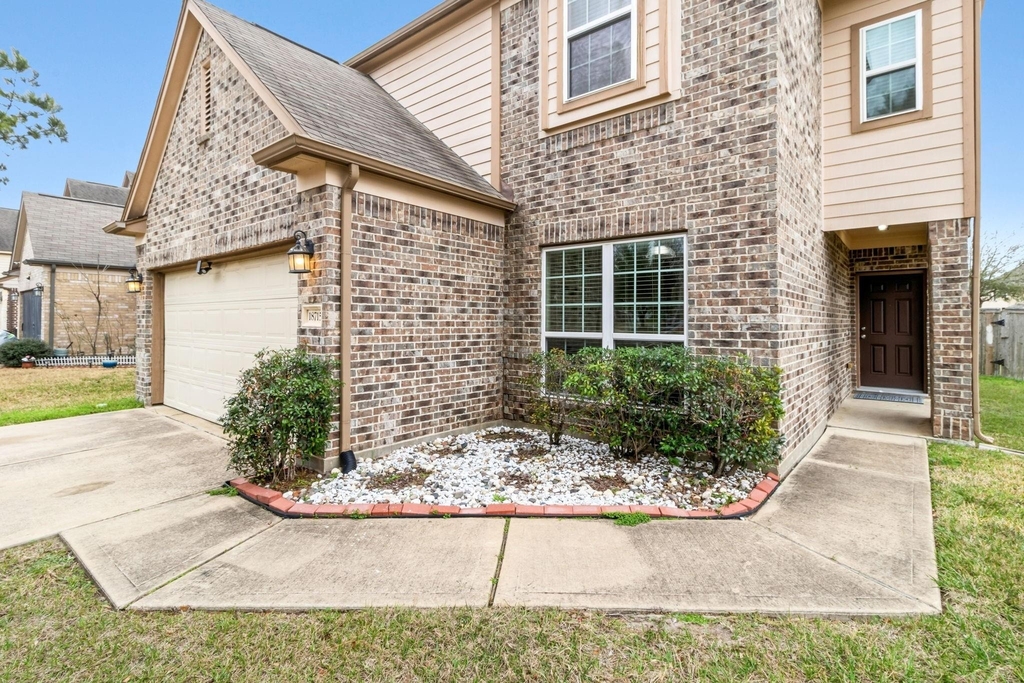 18715 Windy Stone Drive - Photo 1