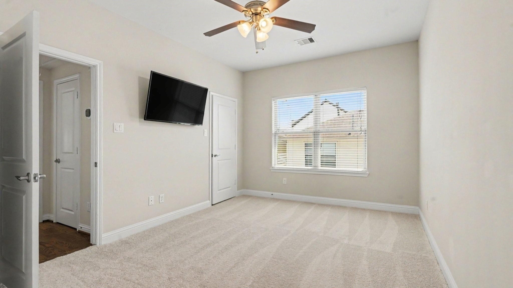 1026 W 24th Street - Photo 15