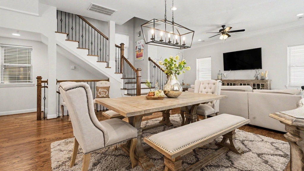 1026 W 24th Street - Photo 9