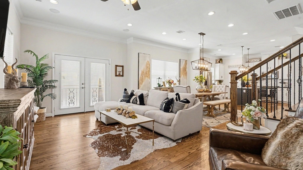 1026 W 24th Street - Photo 7