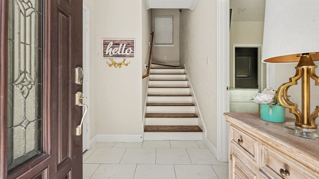 1026 W 24th Street - Photo 5