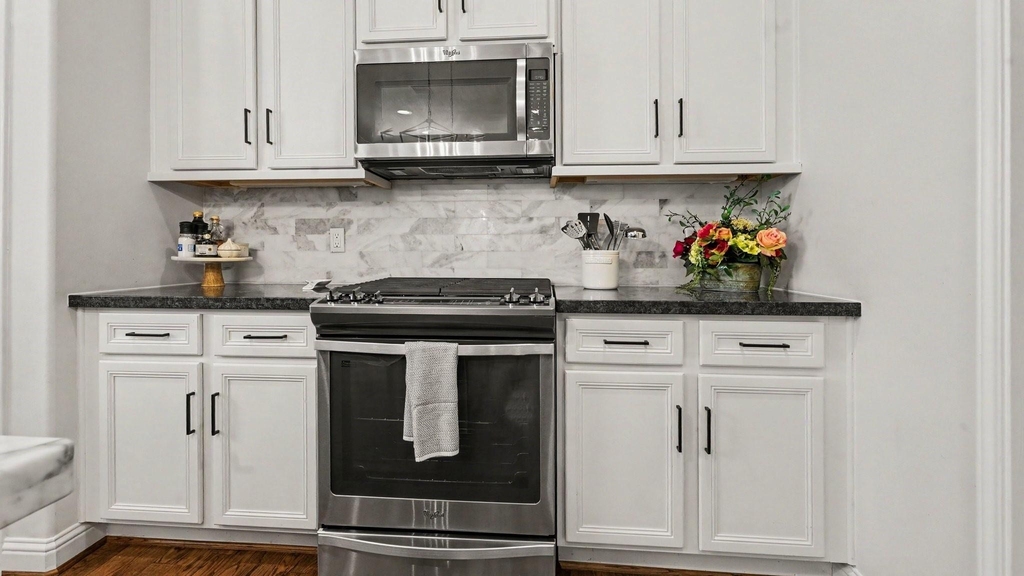 1026 W 24th Street - Photo 21