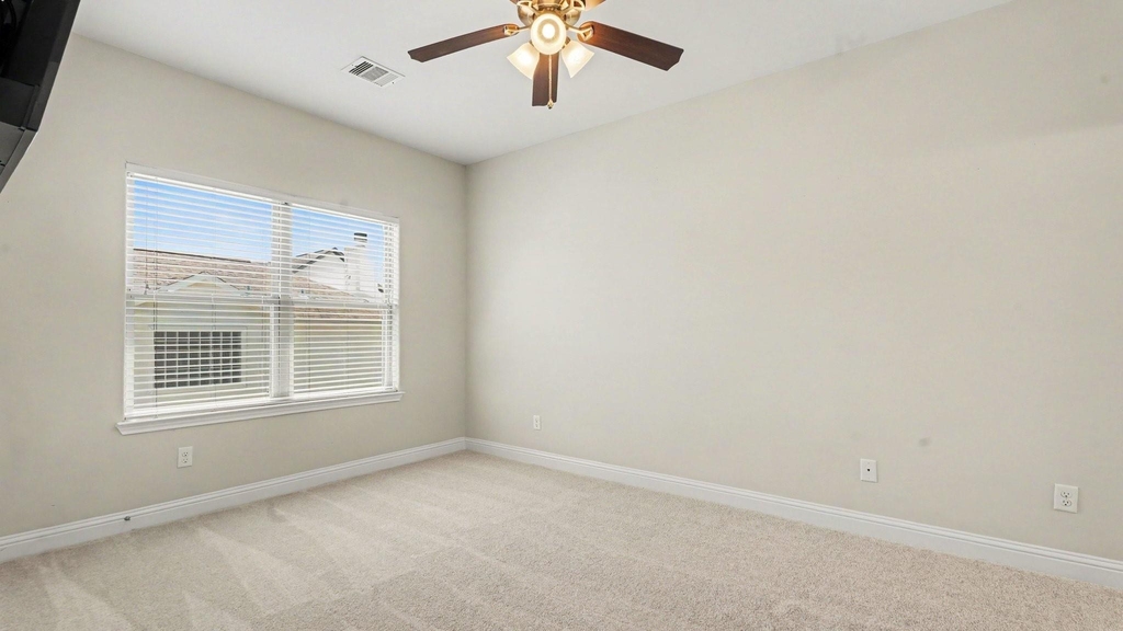 1026 W 24th Street - Photo 23