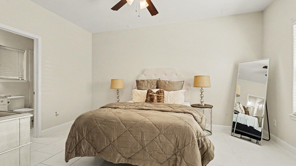 1026 W 24th Street - Photo 14