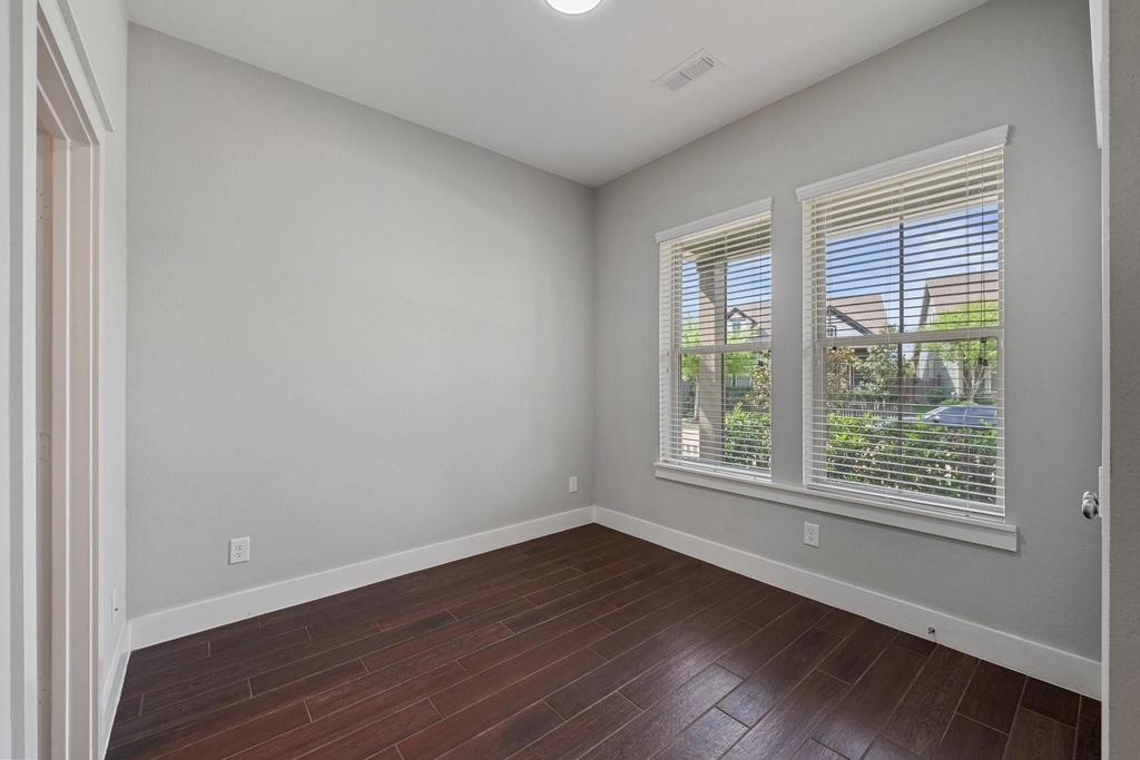18419 Blue Hollow Heights Dr - Photo 2