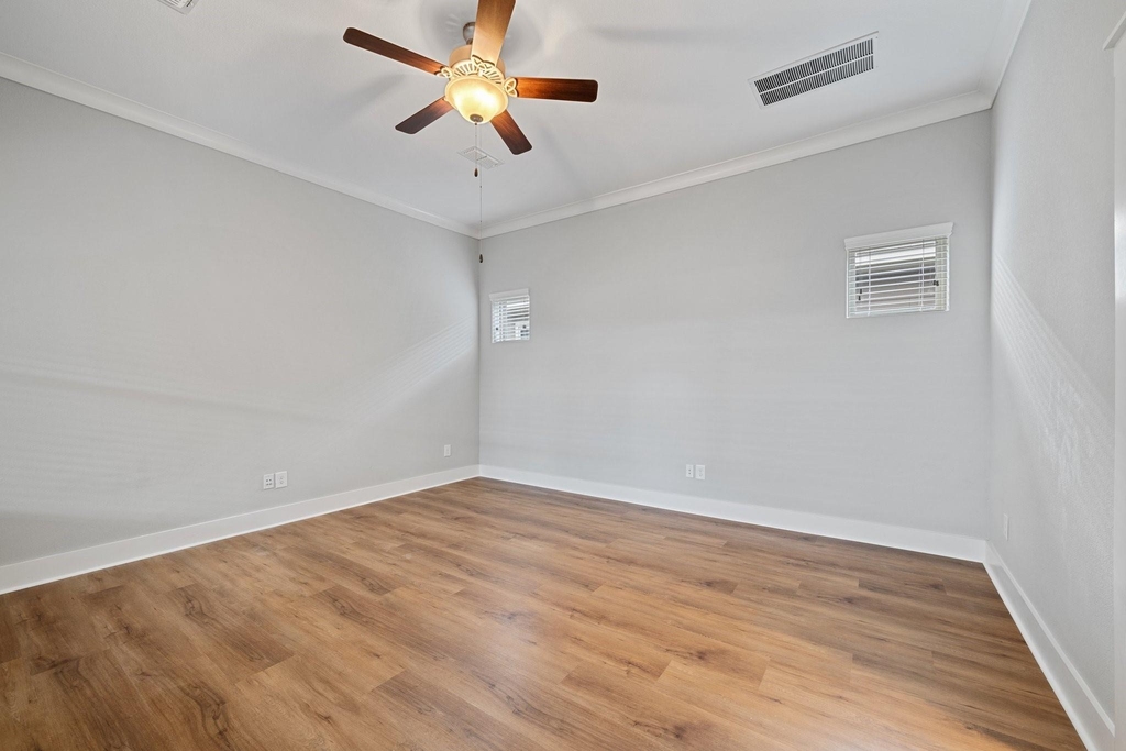 18419 Blue Hollow Heights Dr - Photo 8