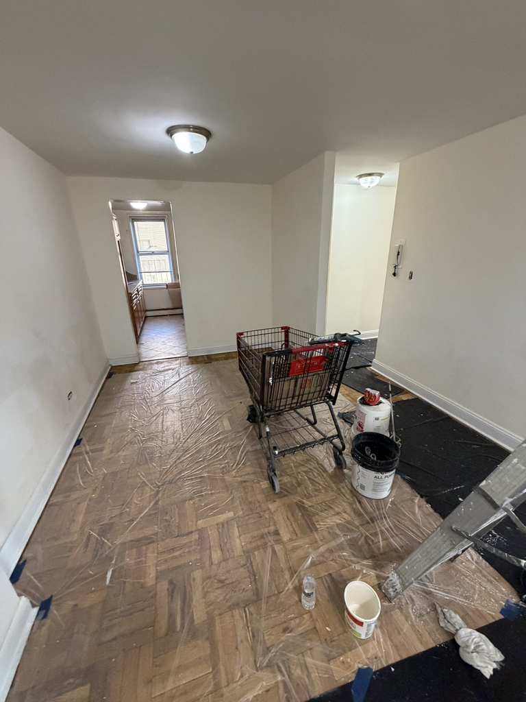 86-25 Van Wyck Expressway - Photo 3