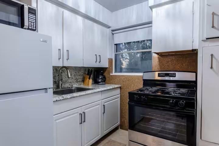 109 Fargo - Photo 1