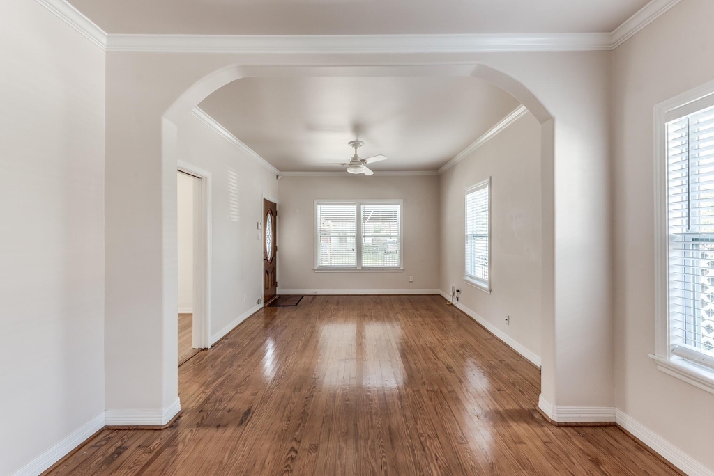 113 W 5th Street - Photo 9
