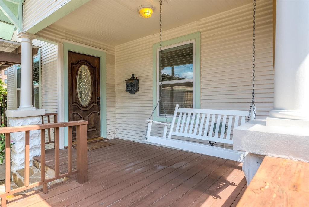 113 W 5th Street - Photo 5