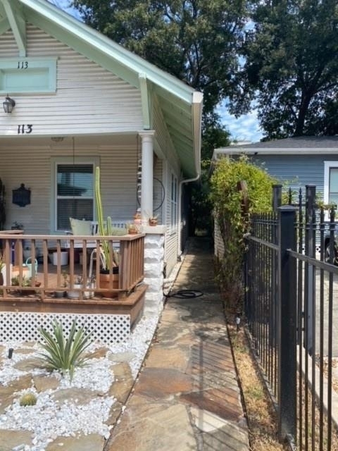 113 W 5th Street - Photo 4