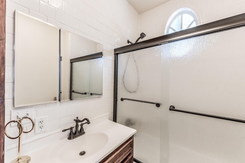 113 W 5th Street - Photo 20