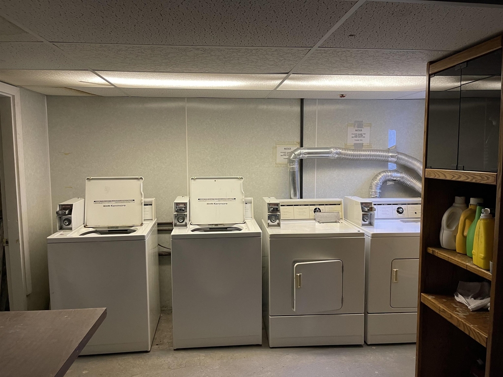 241 Middle - Photo 14