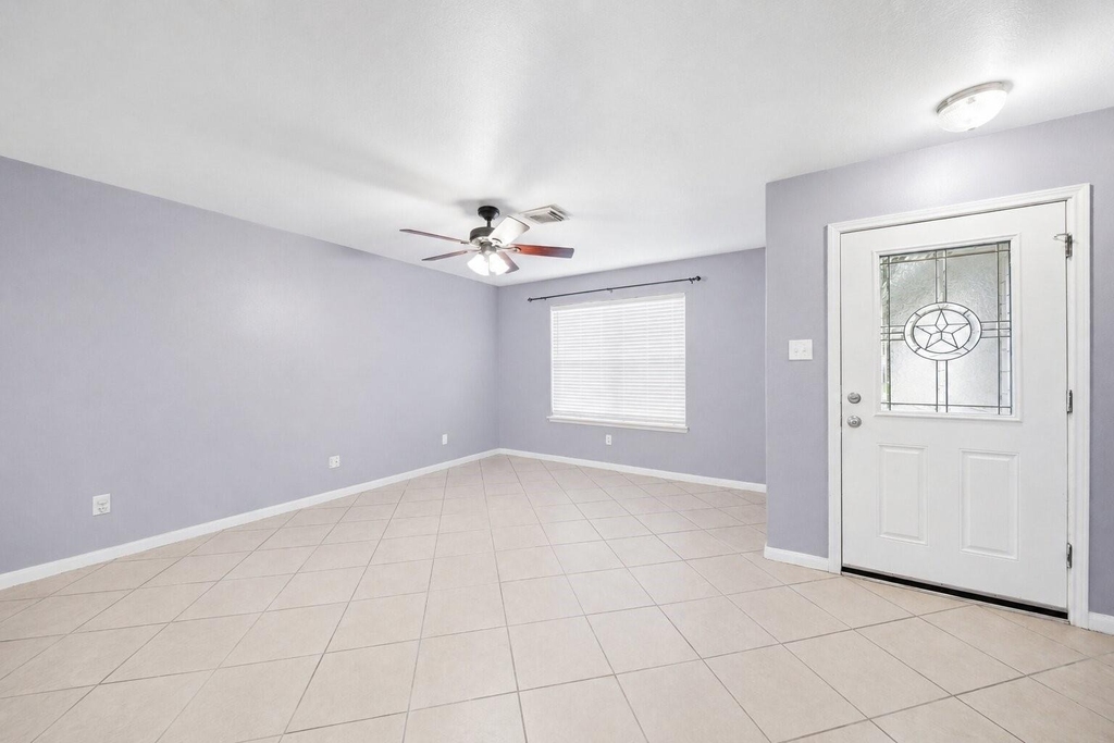 6906 Rambling Brook Lane - Photo 2