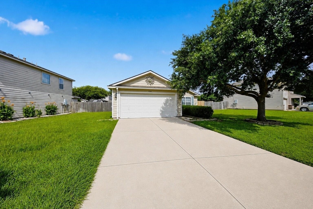 6906 Rambling Brook Lane - Photo 1