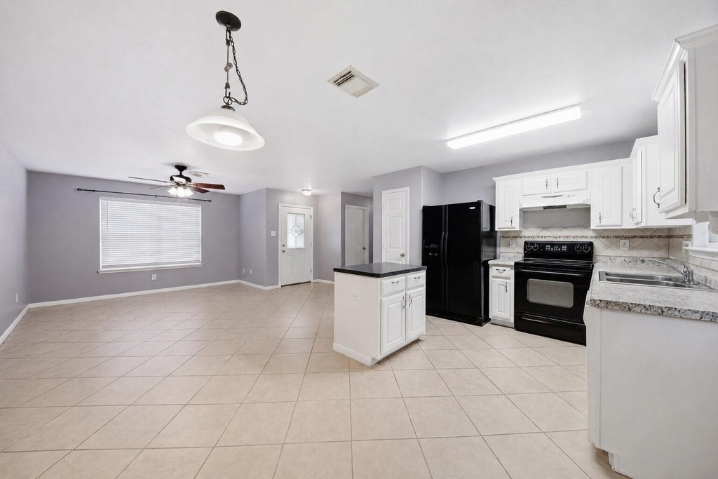 6906 Rambling Brook Lane - Photo 3