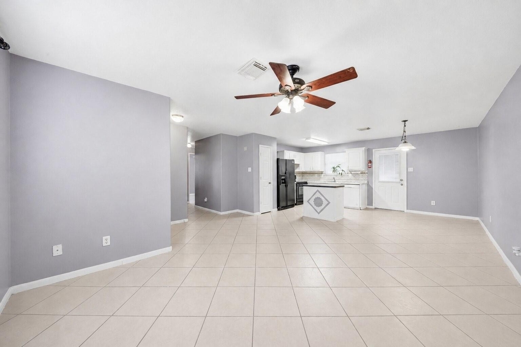 6906 Rambling Brook Lane - Photo 5