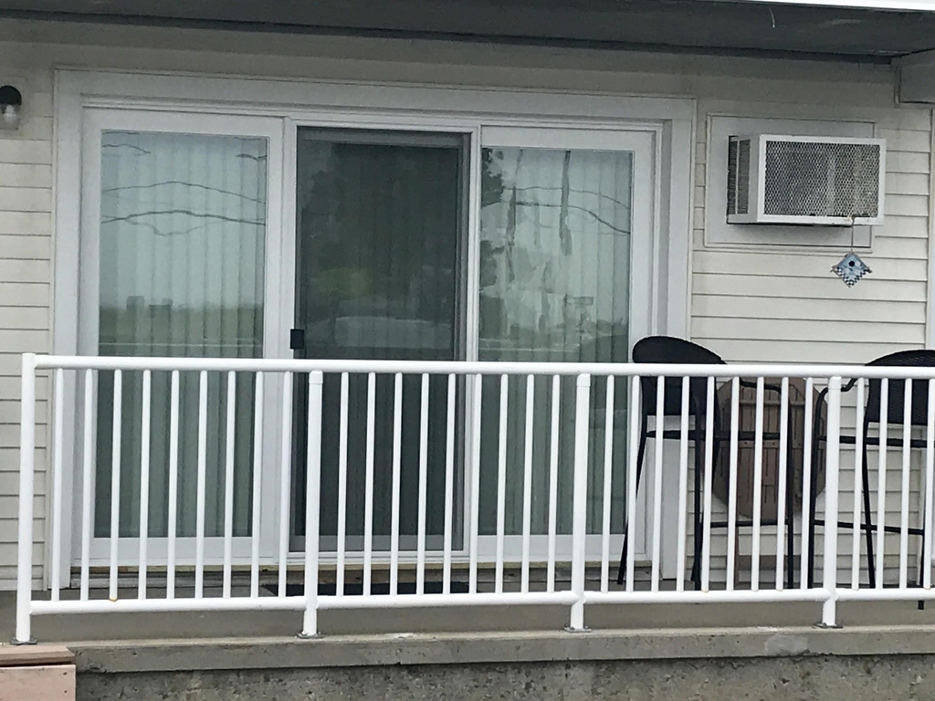 933 Ocean - Photo 0