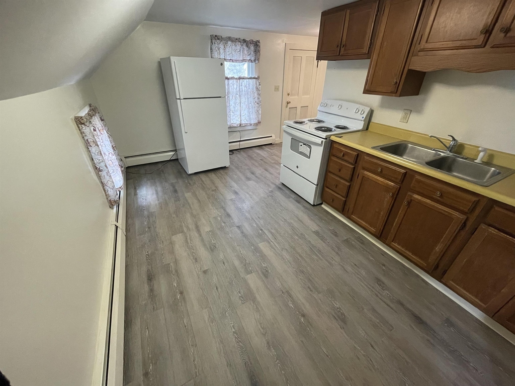 49 East Center - Photo 5