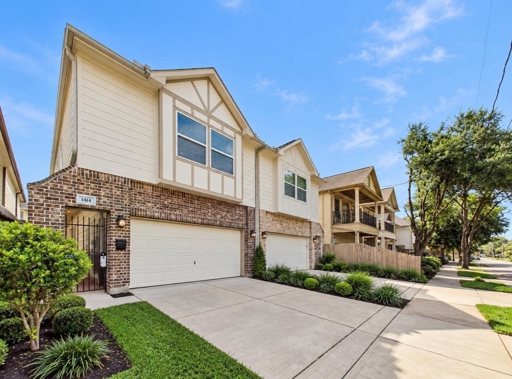 1414 Prince Street - Photo 1