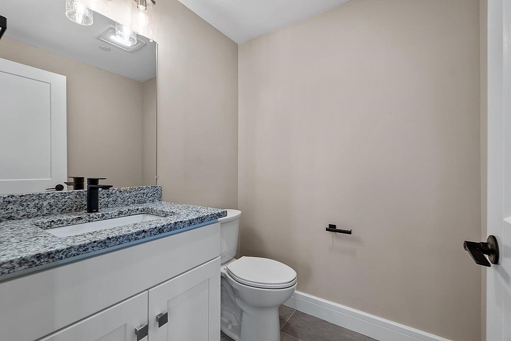 5 Batchelder - Photo 10