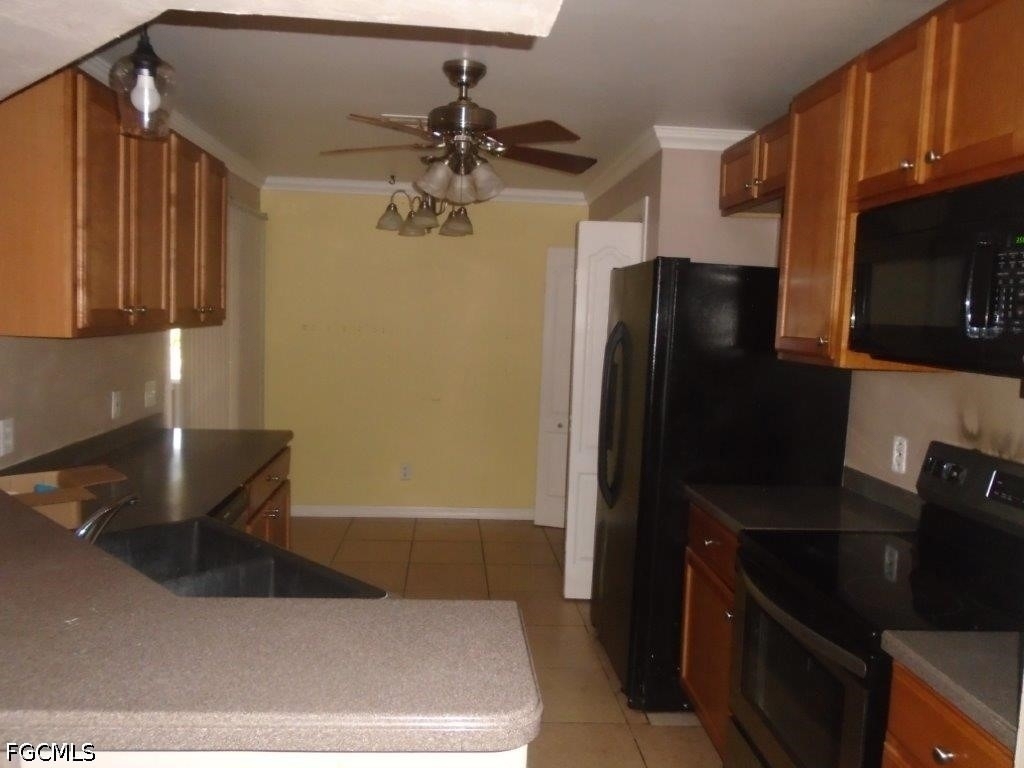 3310 9th Street W - Photo 3