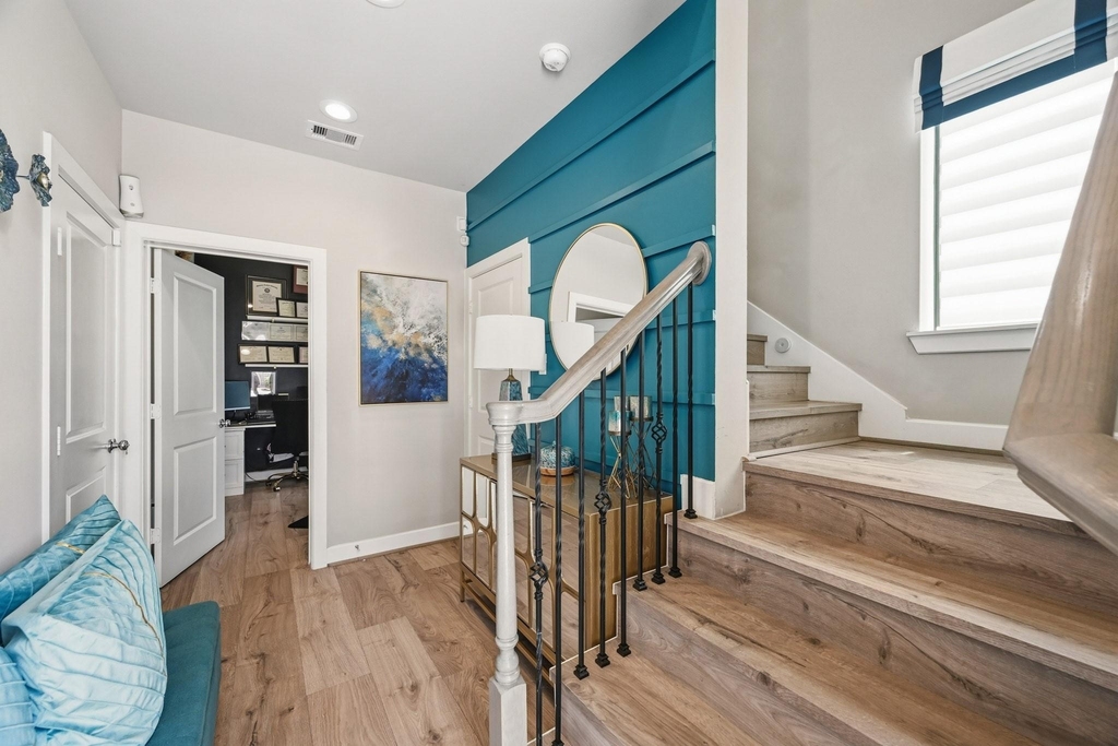3314 Hutchins Street - Photo 2