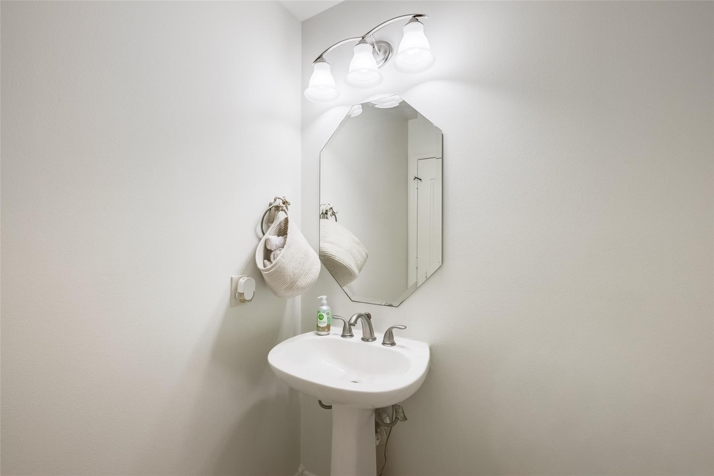 5710 Cielio Bay Court - Photo 28