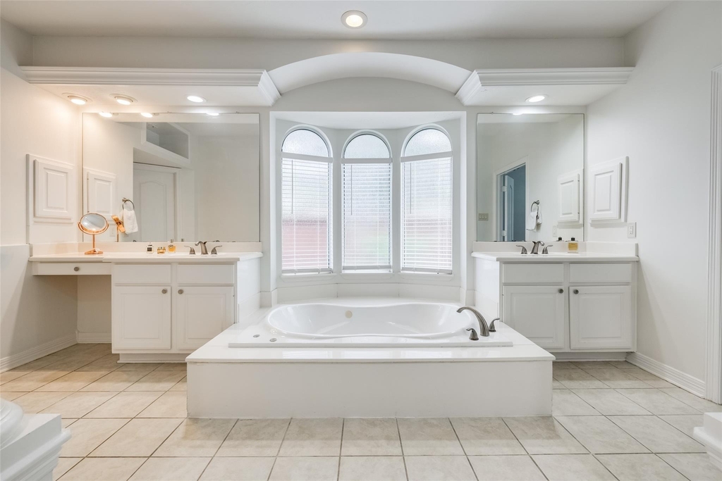 5710 Cielio Bay Court - Photo 31