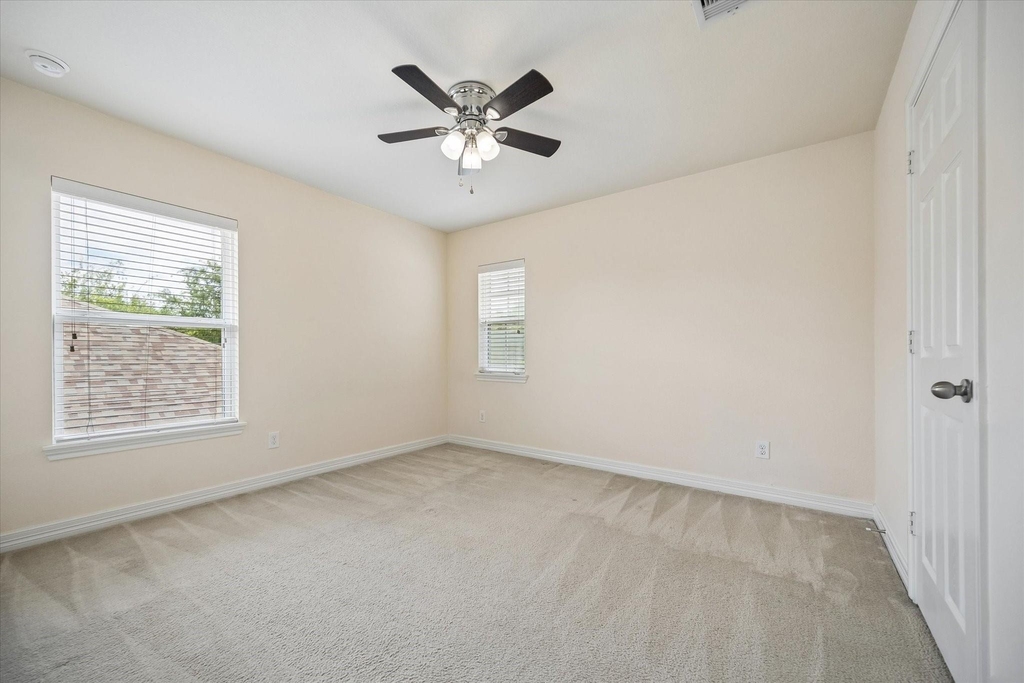10108 Hidden Creek Falls Ln - Photo 10