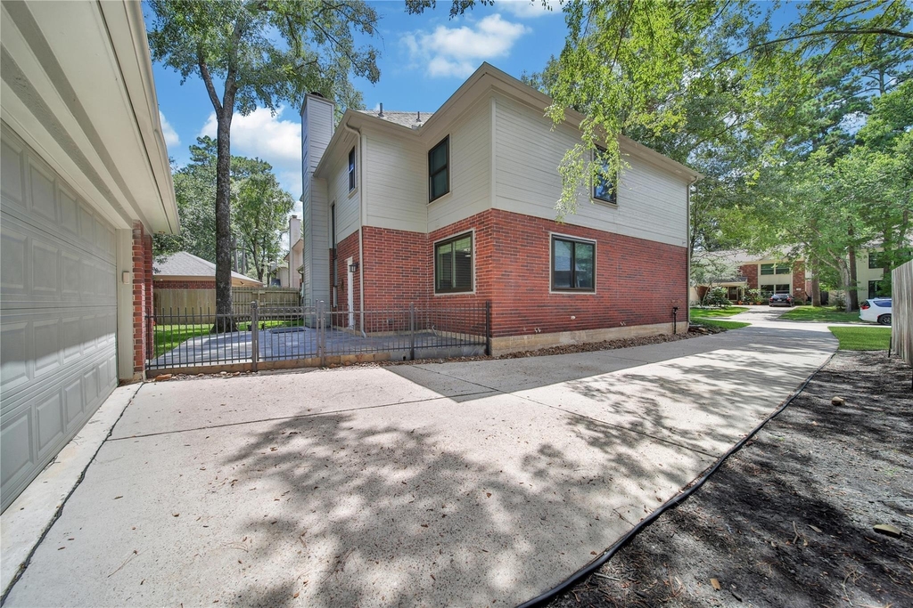 11 Windledge Place - Photo 32