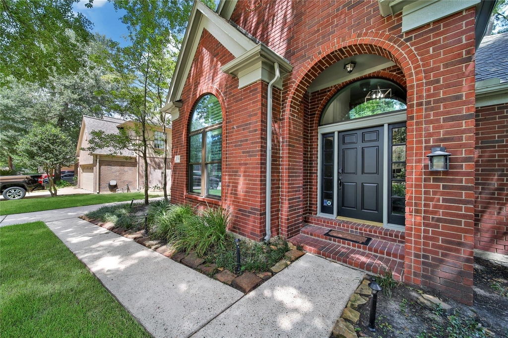 11 Windledge Place - Photo 2