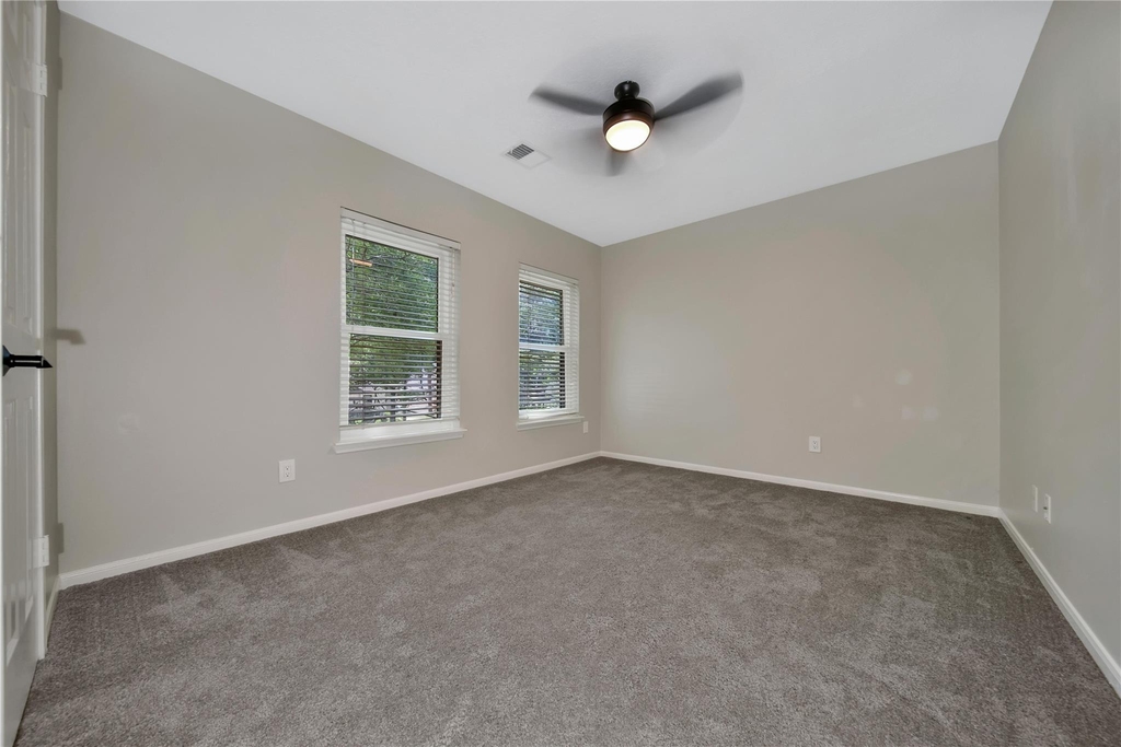 11 Windledge Place - Photo 23