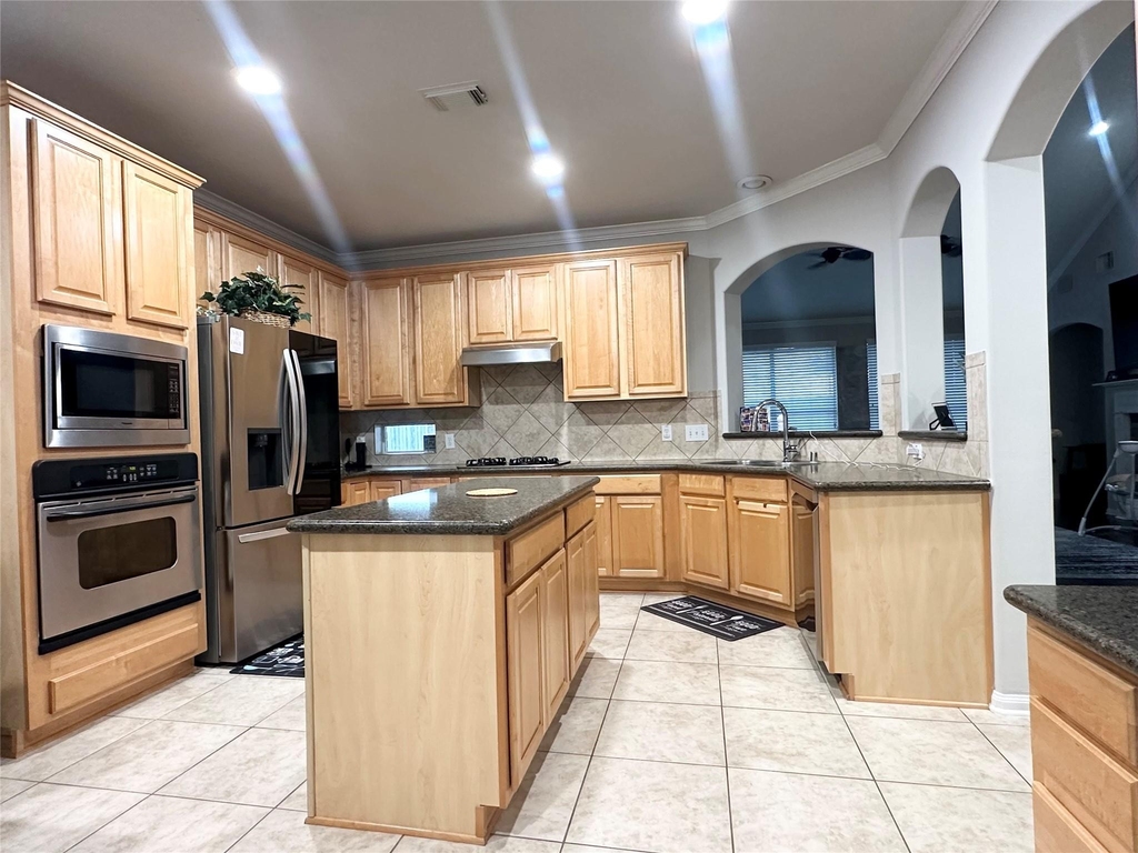 17815 Gables Bend Drive - Photo 7