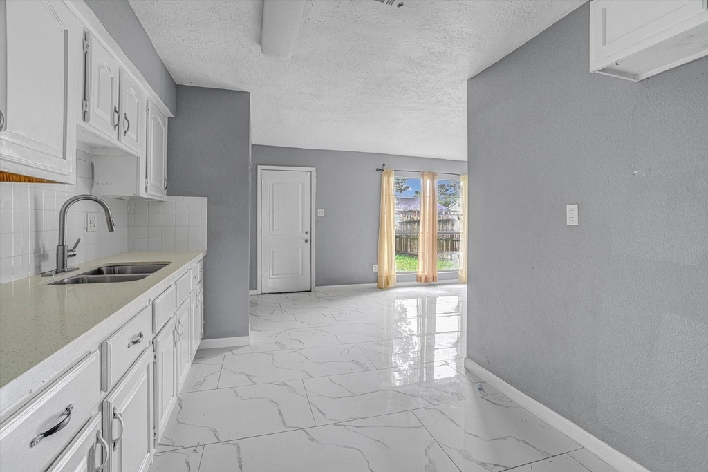 14618 Flair Drive - Photo 12